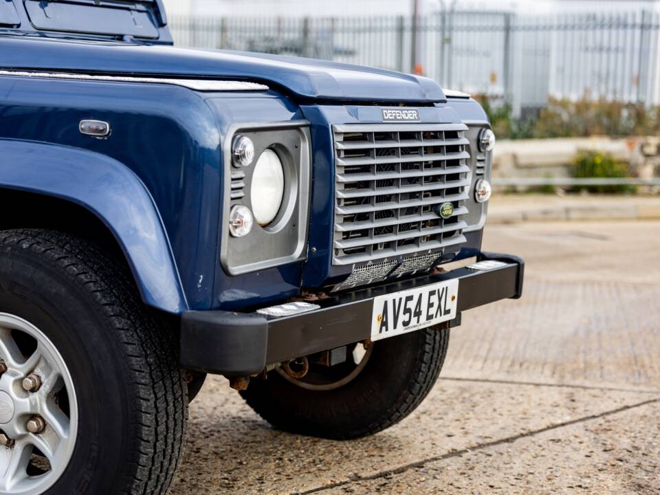 Image 17/41 of Land Rover Defender 90 (2004)