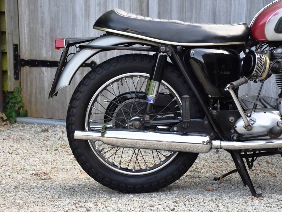 Bild 23/38 von Triumph DUMMY (1968)