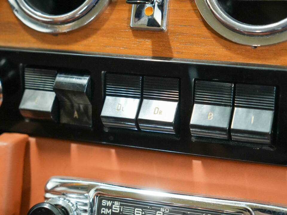 Bild 34/50 von Ferrari 330 GT (1965)