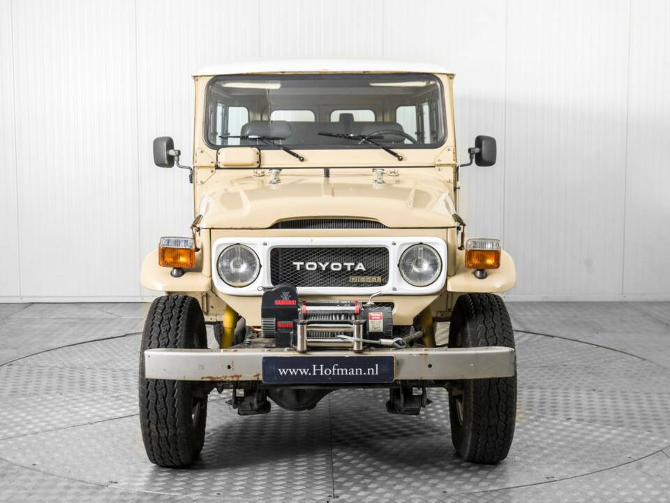 Bild 15/50 von Toyota Landcruiser BJ 45 (1982)