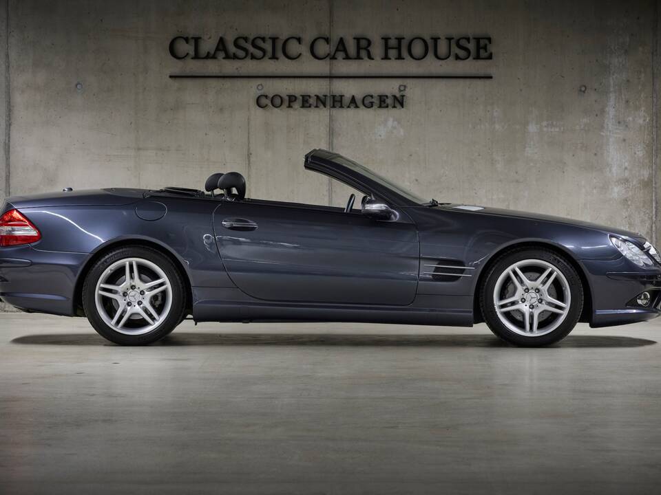 Image 13/99 de Mercedes-Benz SL 550 (2007)
