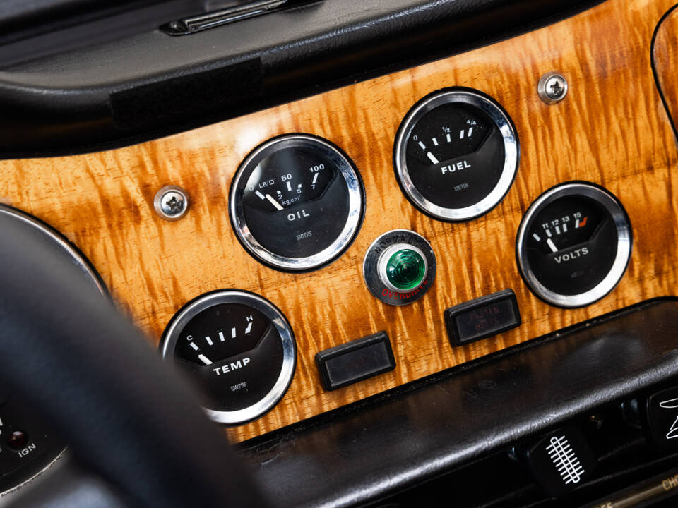 Imagen 10/28 de Triumph TR 6 (1975)