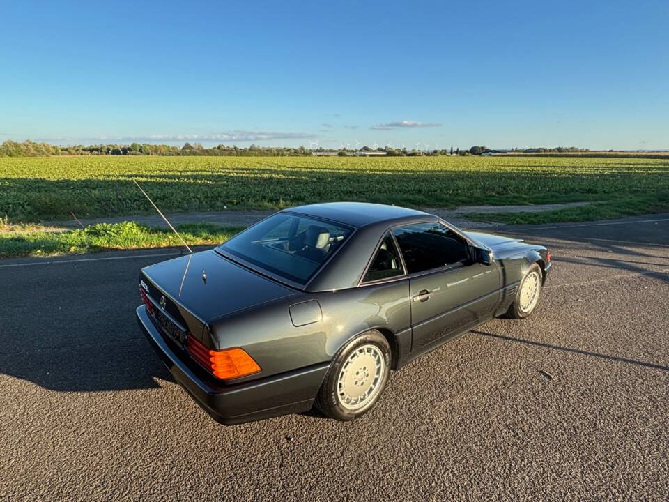 Image 21/49 de Mercedes-Benz 500 SL (1990)
