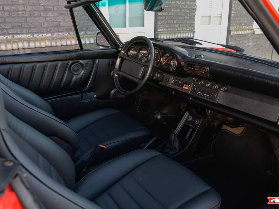 Bild 11/13 von Porsche 911 Carrera 3.2 (1988)