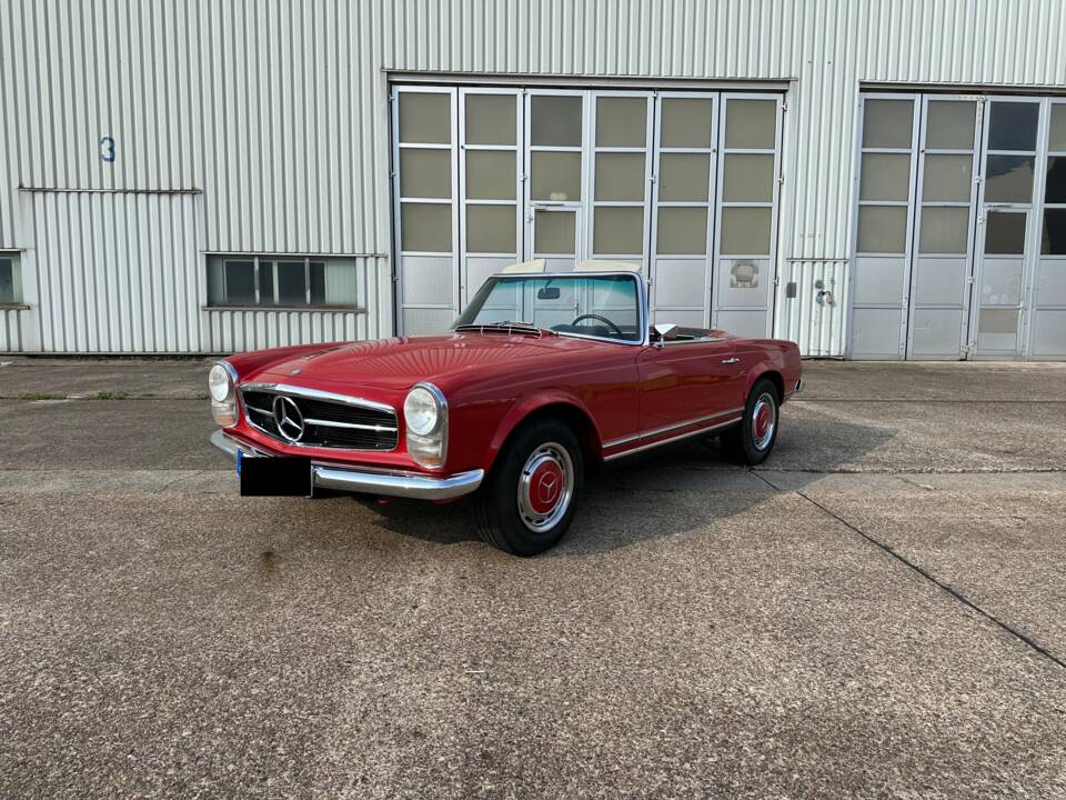 Afbeelding 7/54 van Mercedes-Benz 280 SL (1968)