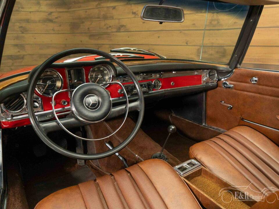 Immagine 2/19 di Mercedes-Benz 230 SL (1967)
