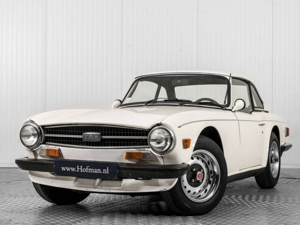 Image 3/50 of Triumph TR 6 (1973)