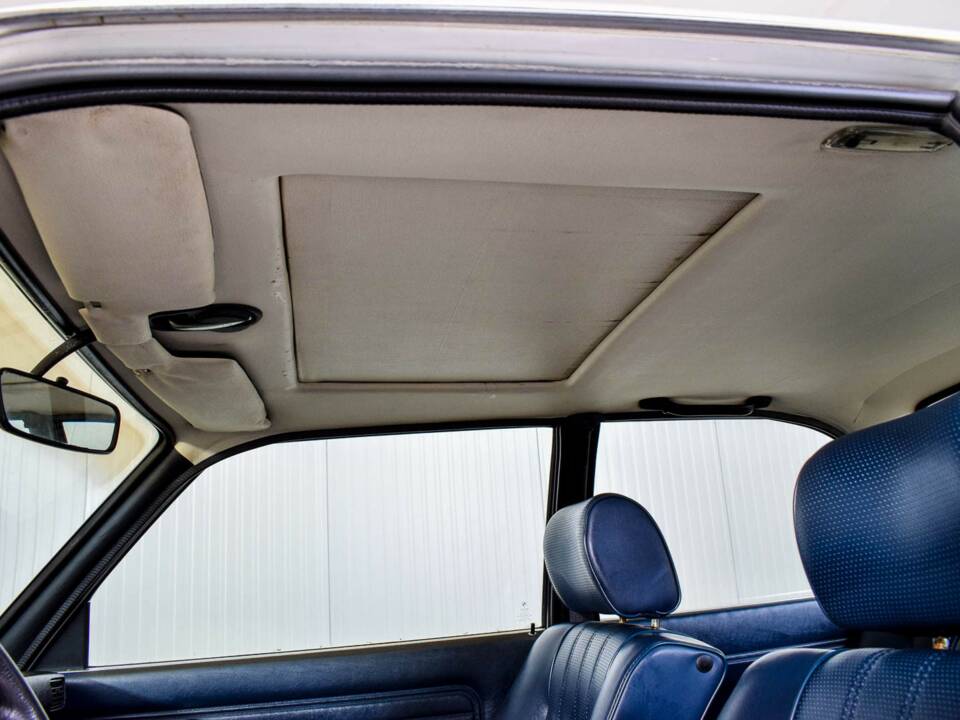 Image 15/50 of BMW 320i (1981)