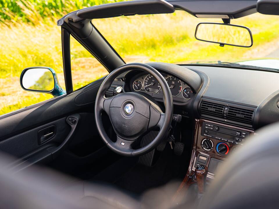 Bild 17/36 von BMW Z3 Roadster 1,8 (1998)