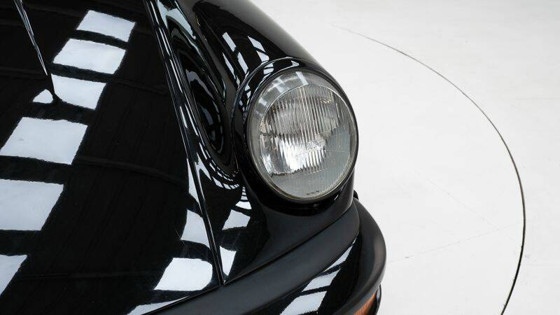 Image 11/15 of Porsche 911 SC 3.0 (1983)