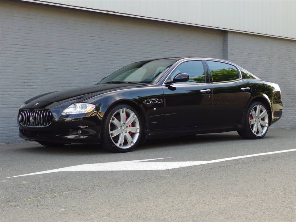 Bild 1/98 von Maserati Quattroporte S 4.7 (2010)