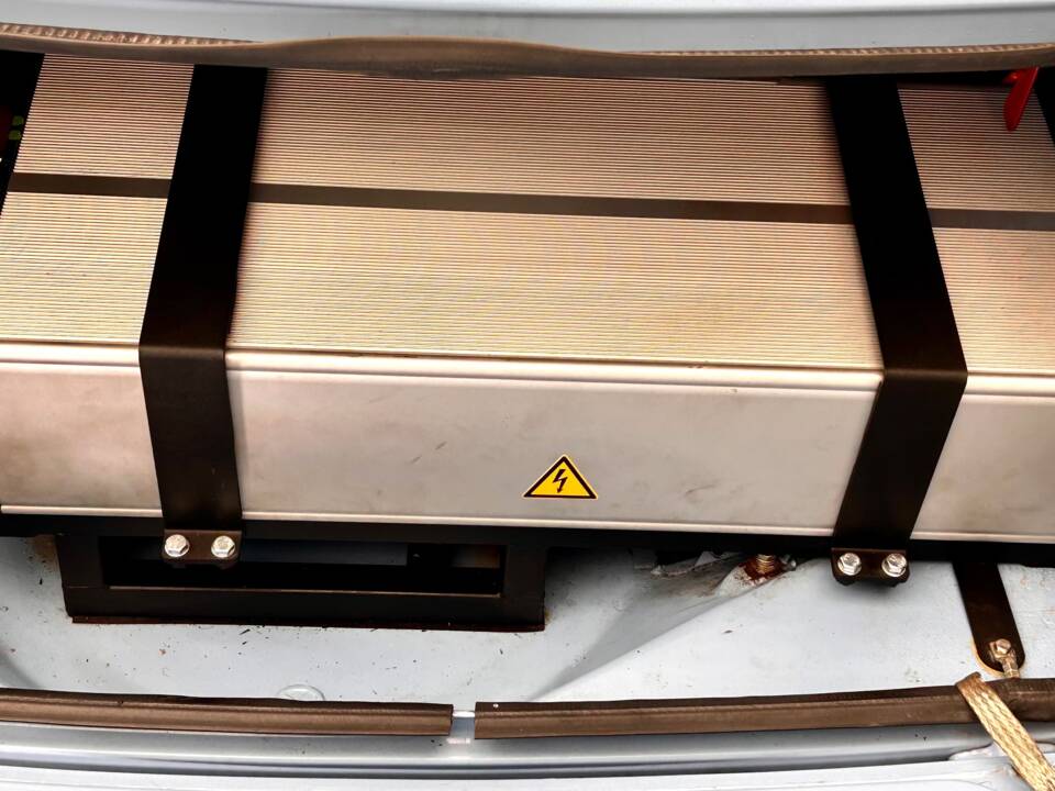 Image 14/15 of Mini Cooper E (1996)