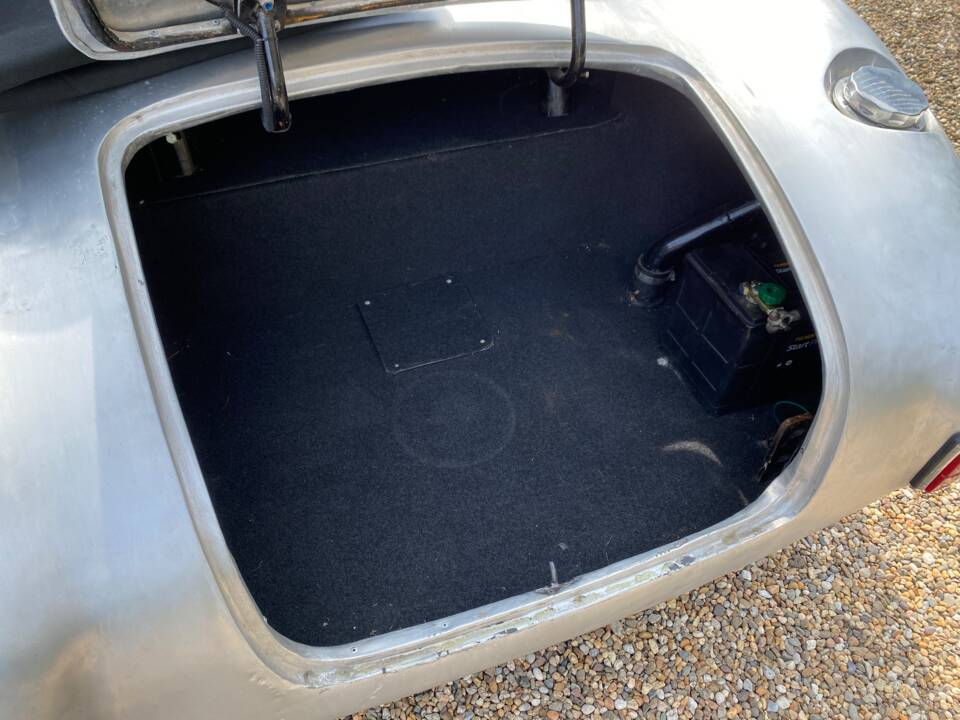 Immagine 26/27 di AC Cobra 427 (1967)