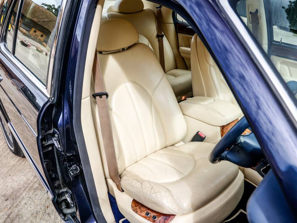 Bild 46/50 von Rolls-Royce Silver Seraph (2000)