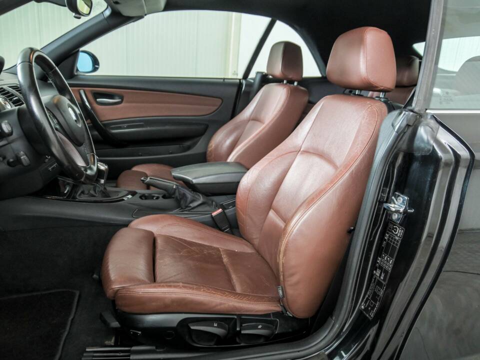 Immagine 11/19 di BMW 120i (2008)