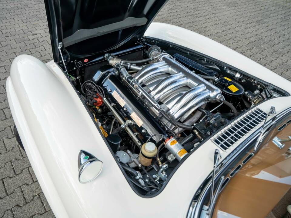 Immagine 33/38 di Mercedes-Benz 300 SL Roadster (1961)