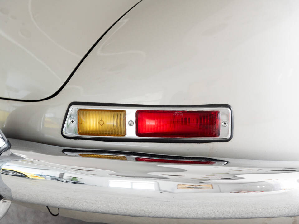 Image 26/48 de Mercedes-Benz 300 SL &quot;Papillon&quot; (1956)