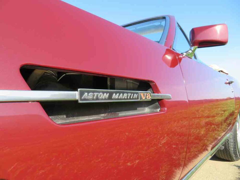 Image 20/22 of Aston Martin V8 Volante (1980)