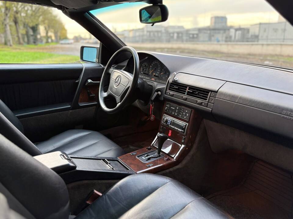 Image 8/14 of Mercedes-Benz SL 280 (1994)