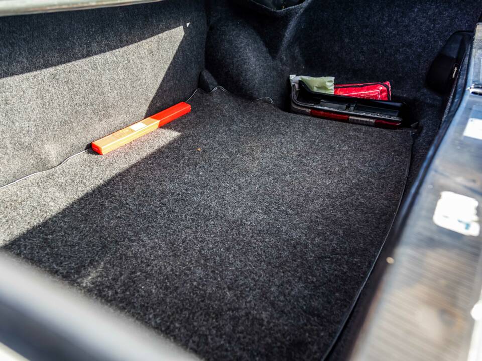 Image 160/175 of Mercedes-Benz 420 SE (1986)