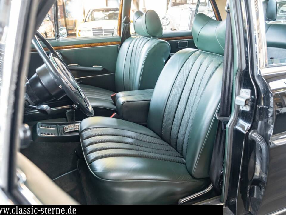 Image 15/15 of Mercedes-Benz 300 SEL 6.3 (1972)
