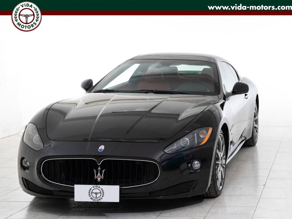 Image 1/15 of Maserati GranTurismo S (2012)