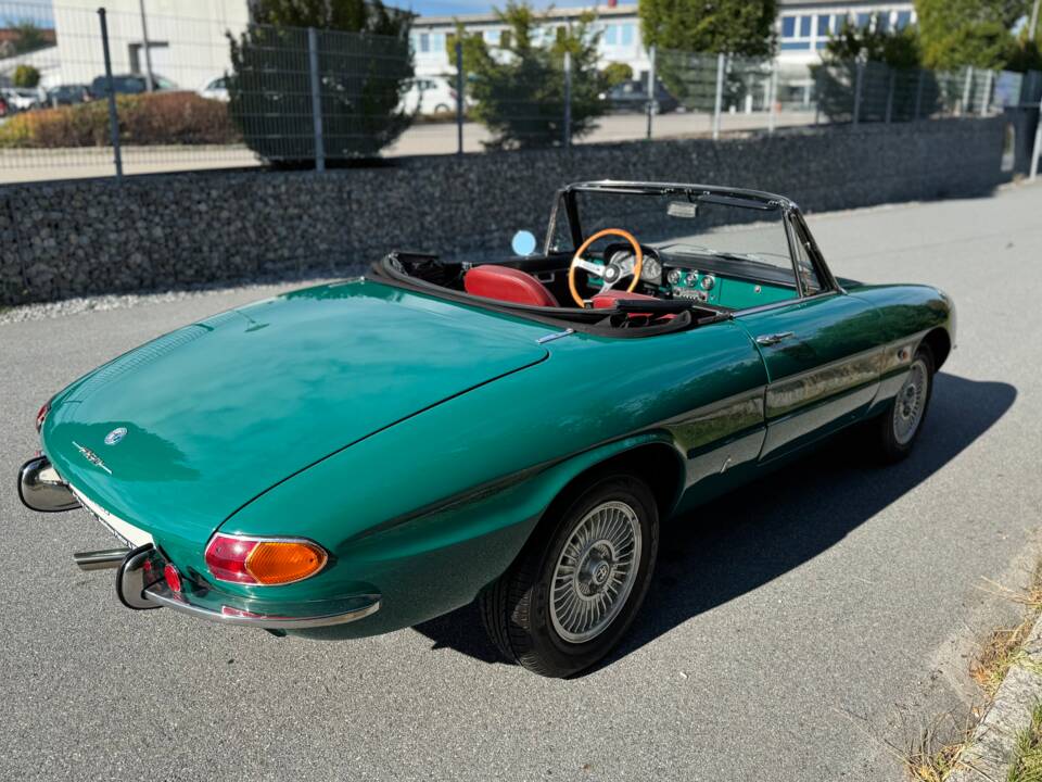 Immagine 9/33 di Alfa Romeo 1600 Duetto (1968)