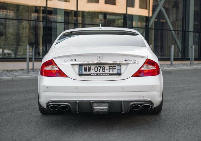 Immagine 7/7 di Mercedes-Benz CLS 63 AMG (2007)