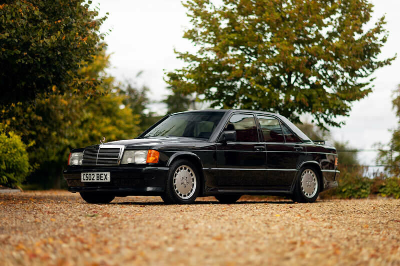 Afbeelding 10/50 van Mercedes-Benz 190 E 2.3-16 (1985)