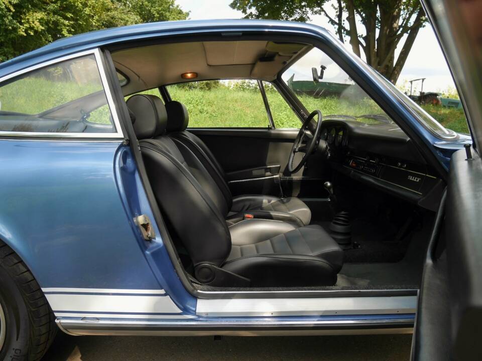 Imagen 28/35 de Porsche 911 2.4 T (1973)