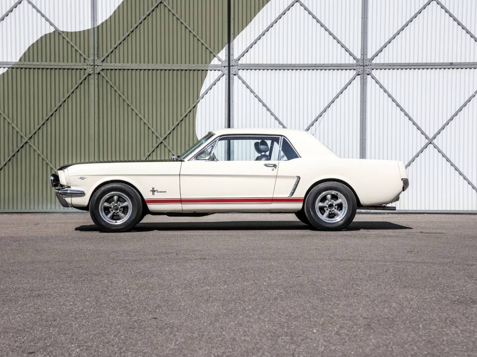 Image 33/40 of Ford Mustang 289 (1965)