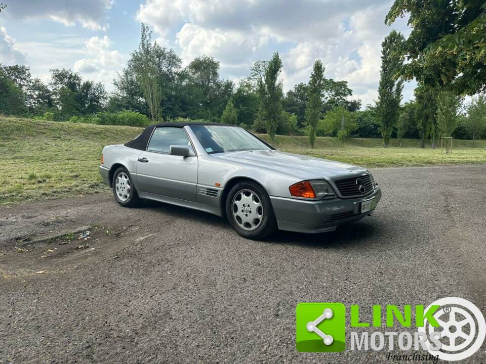 Image 3/10 of Mercedes-Benz 500 SL (1991)