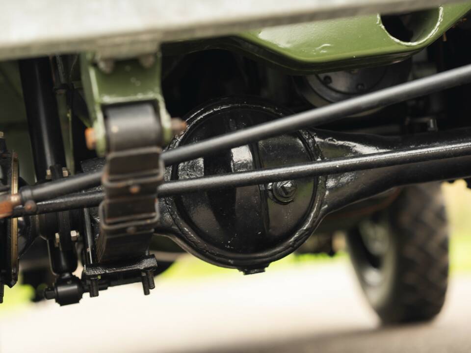 Image 39/50 of Land Rover 80 (1952)