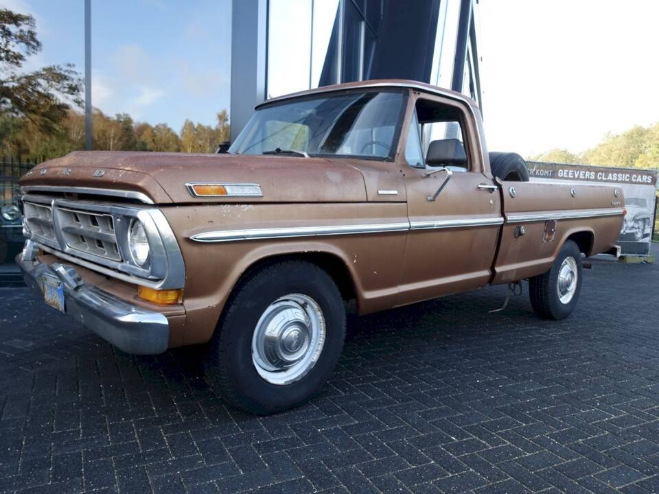 Image 4/37 of Ford F-250 (1972)