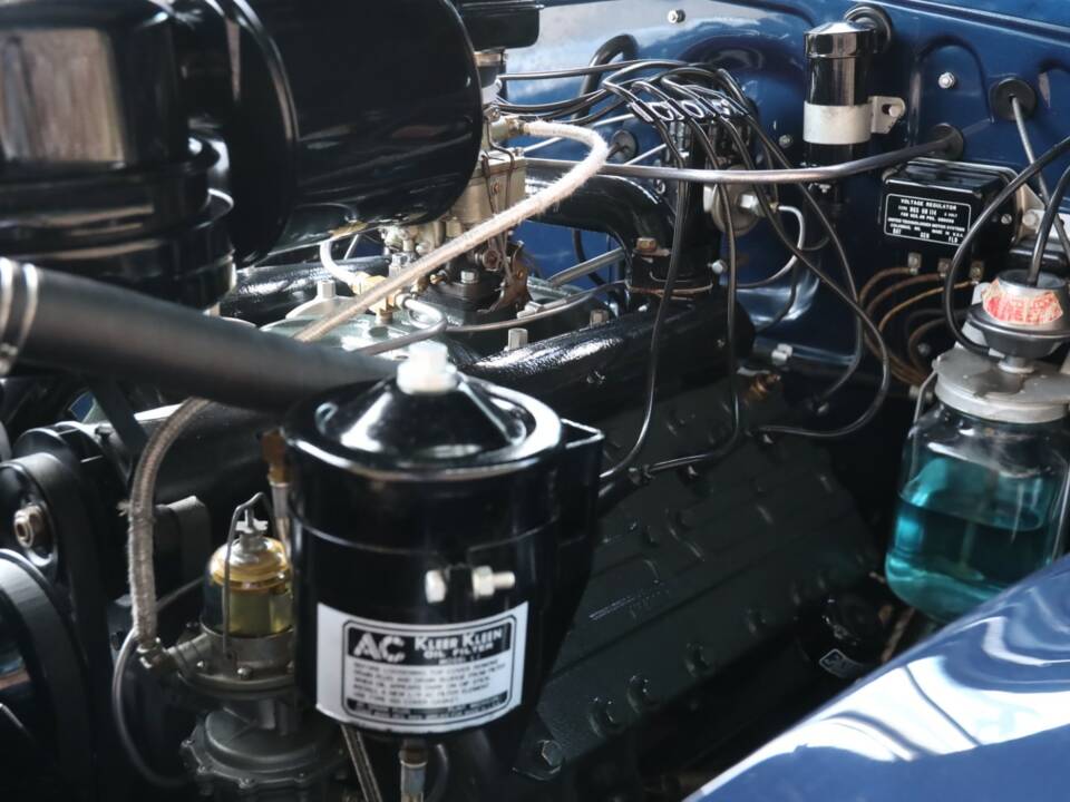 Image 40/50 de Cadillac 62 Convertible (1941)
