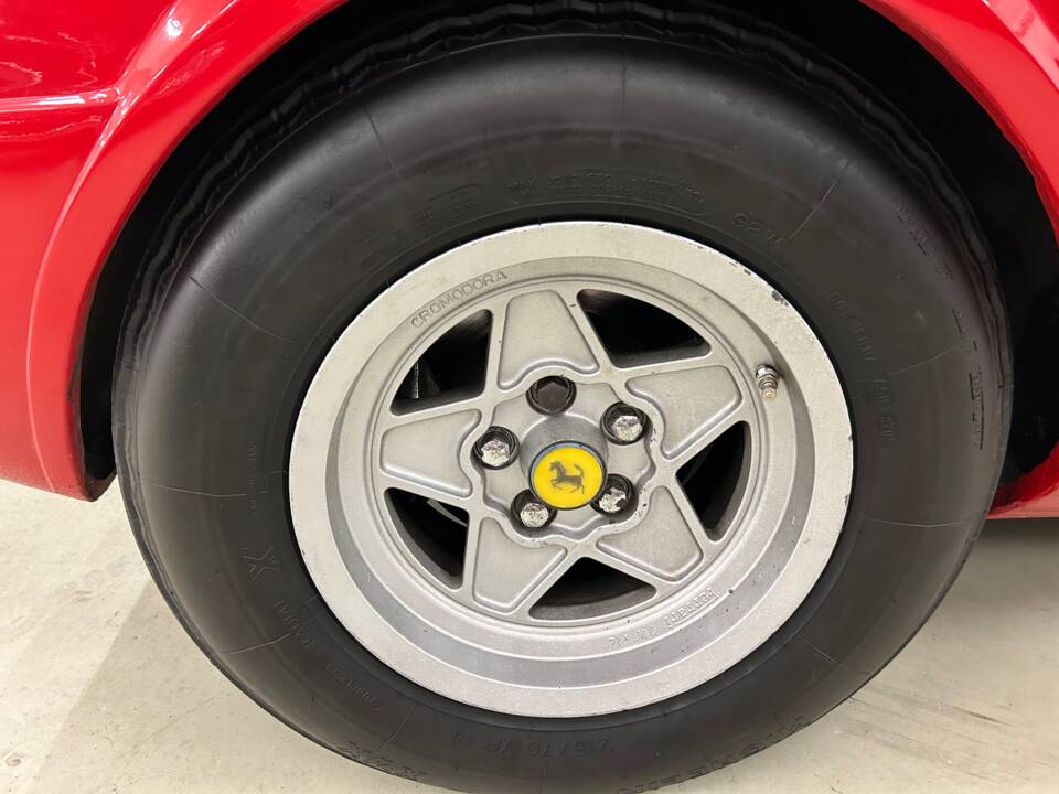 Bild 25/32 von Ferrari 208 GT4 (1976)