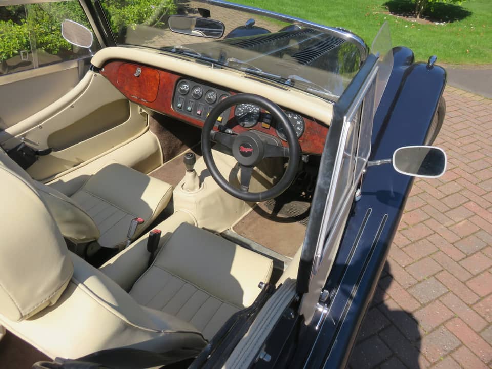 Image 11/13 of Morgan Plus 4 2-Seater (1994)