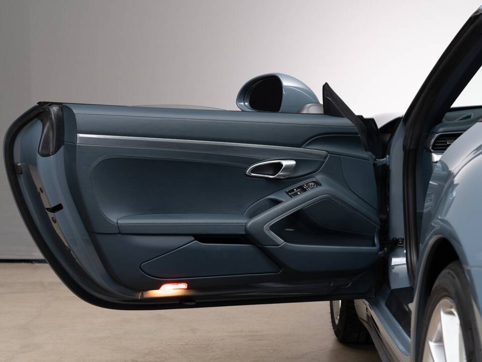 Image 19/37 of Porsche 911 Targa 4S (2016)
