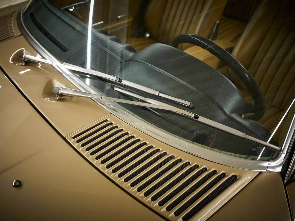 Image 34/99 of Mercedes-Benz 300 SL (1987)