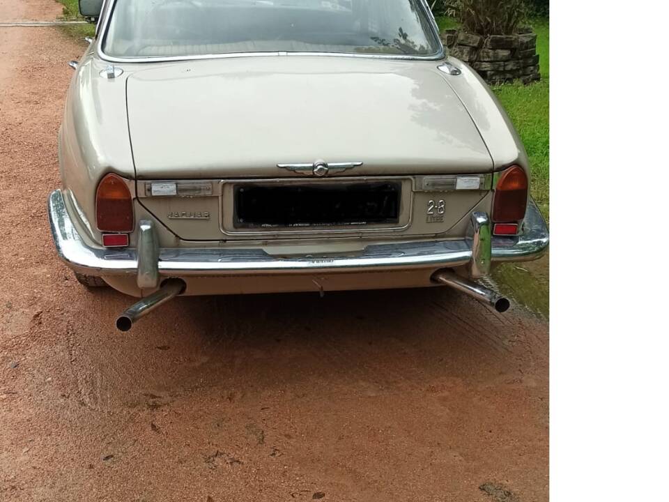 Image 1/9 of Jaguar XJ 6 2.8 (1970)