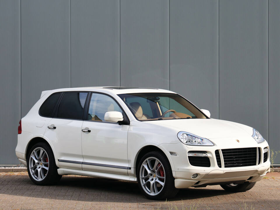 Bild 16/49 von Porsche Cayenne GTS (2009)