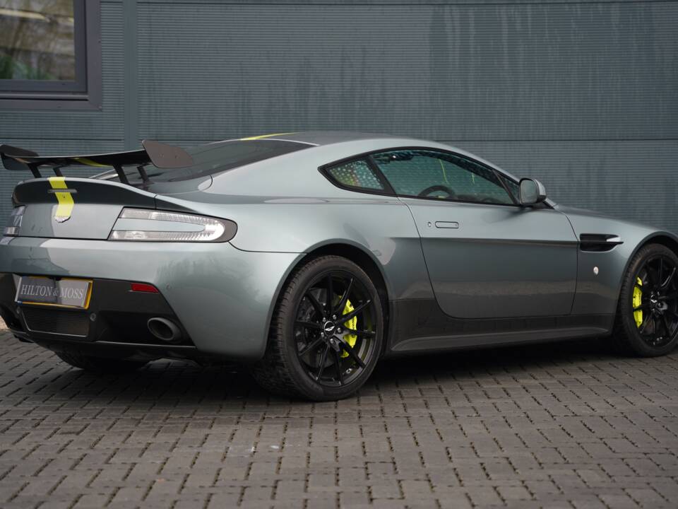 Bild 5/50 von Aston Martin V12 Vantage AMR (2017)