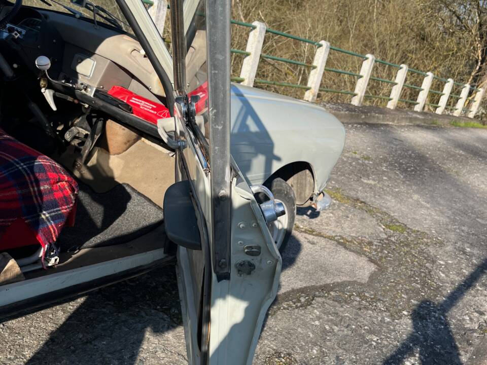 Bild 20/70 von Citroën Ami 6 Berline (1964)