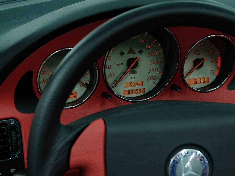 Immagine 24/50 di Mercedes-Benz SLK 230 Kompressor (1998)
