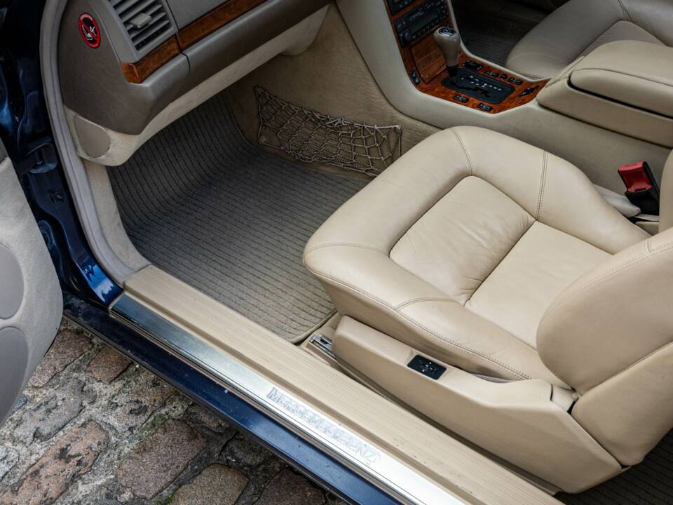 Bild 46/50 von Mercedes-Benz CL 420 (1997)