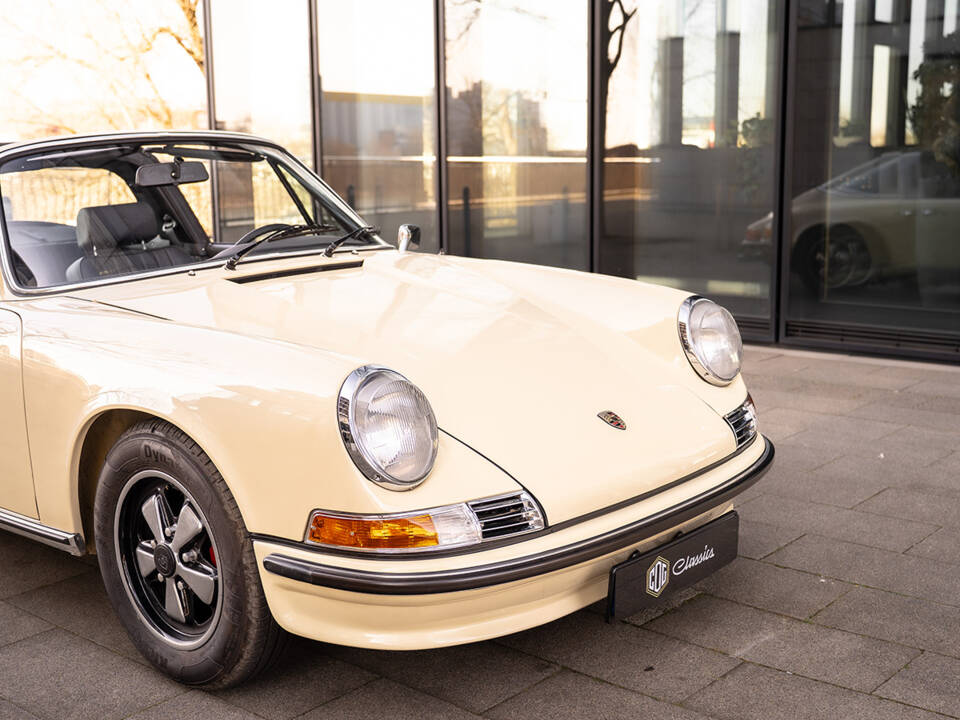 Image 11/62 of Porsche 911 2.4 T (1973)