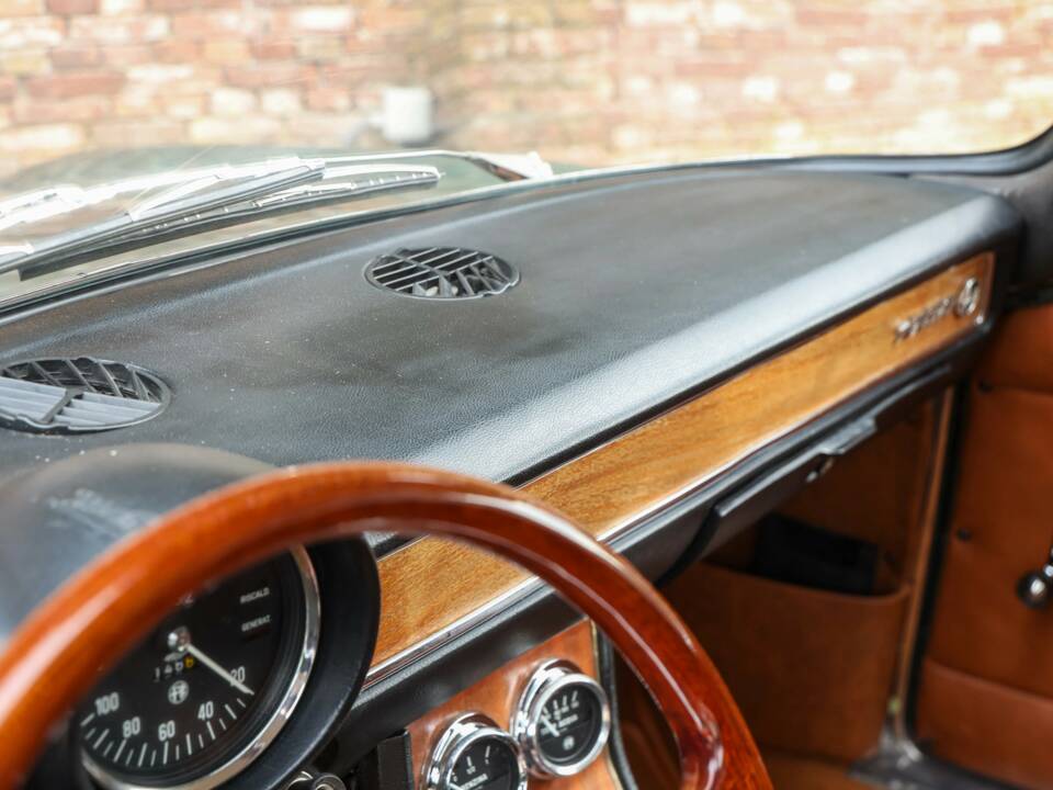 Bild 27/50 von Alfa Romeo 1750 GT Veloce (1971)