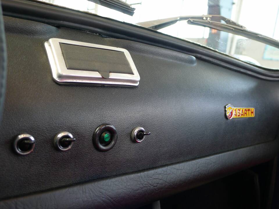 Image 12/26 de FIAT 500 F (1972)