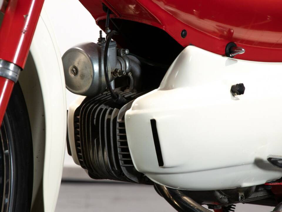 Image 13/23 of Parilla DUMMY (1961)