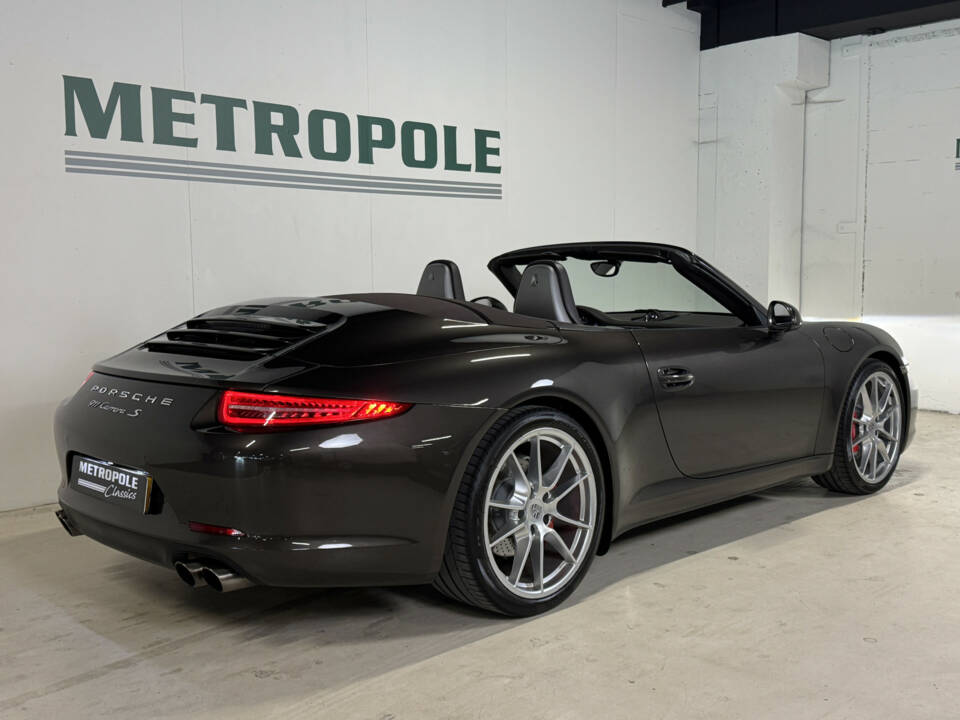 Image 3/50 de Porsche 911 Carrera S (2013)